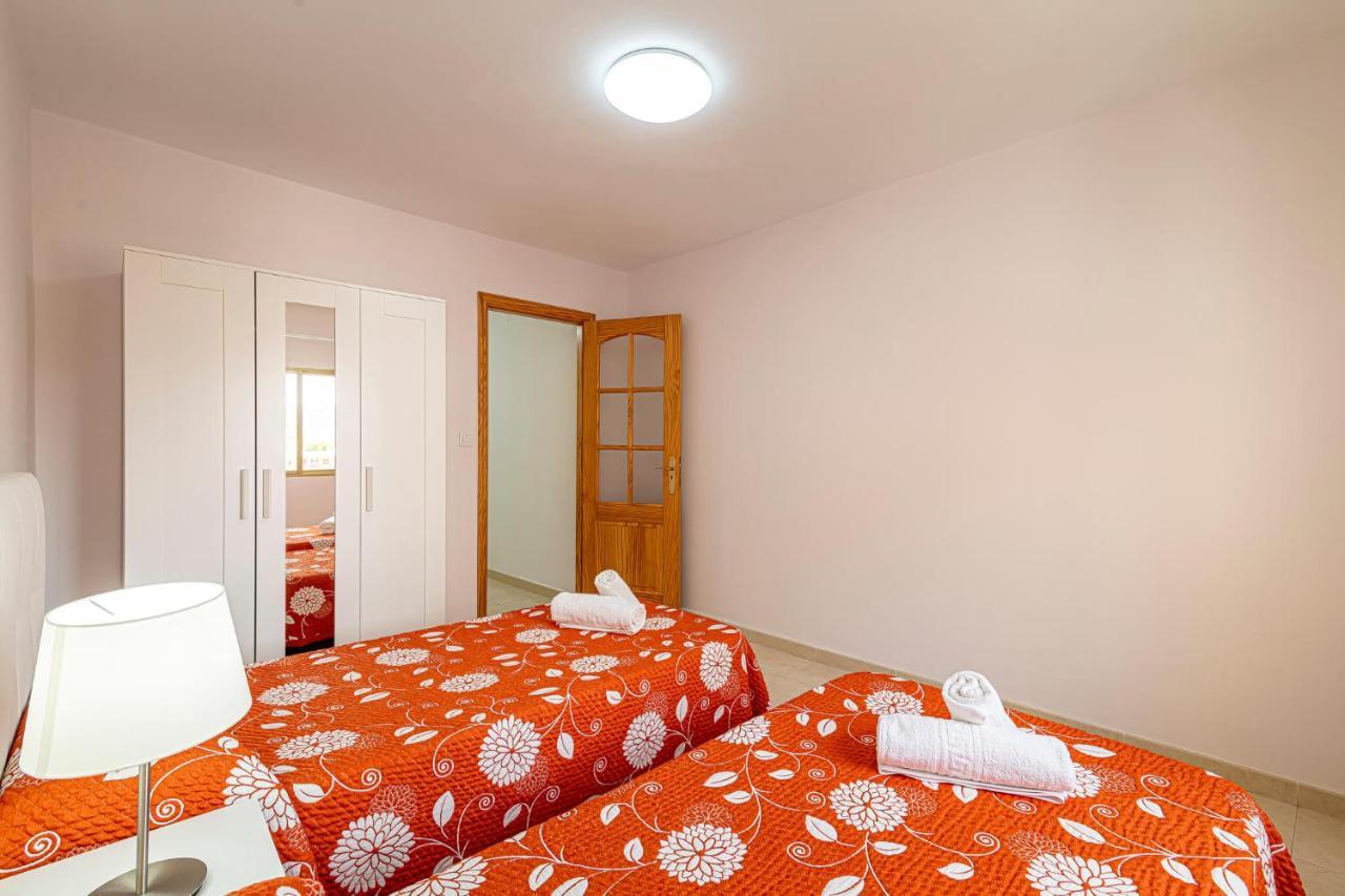 Apartamentos En El Centro De Los Cristianos Arona  Exterior foto